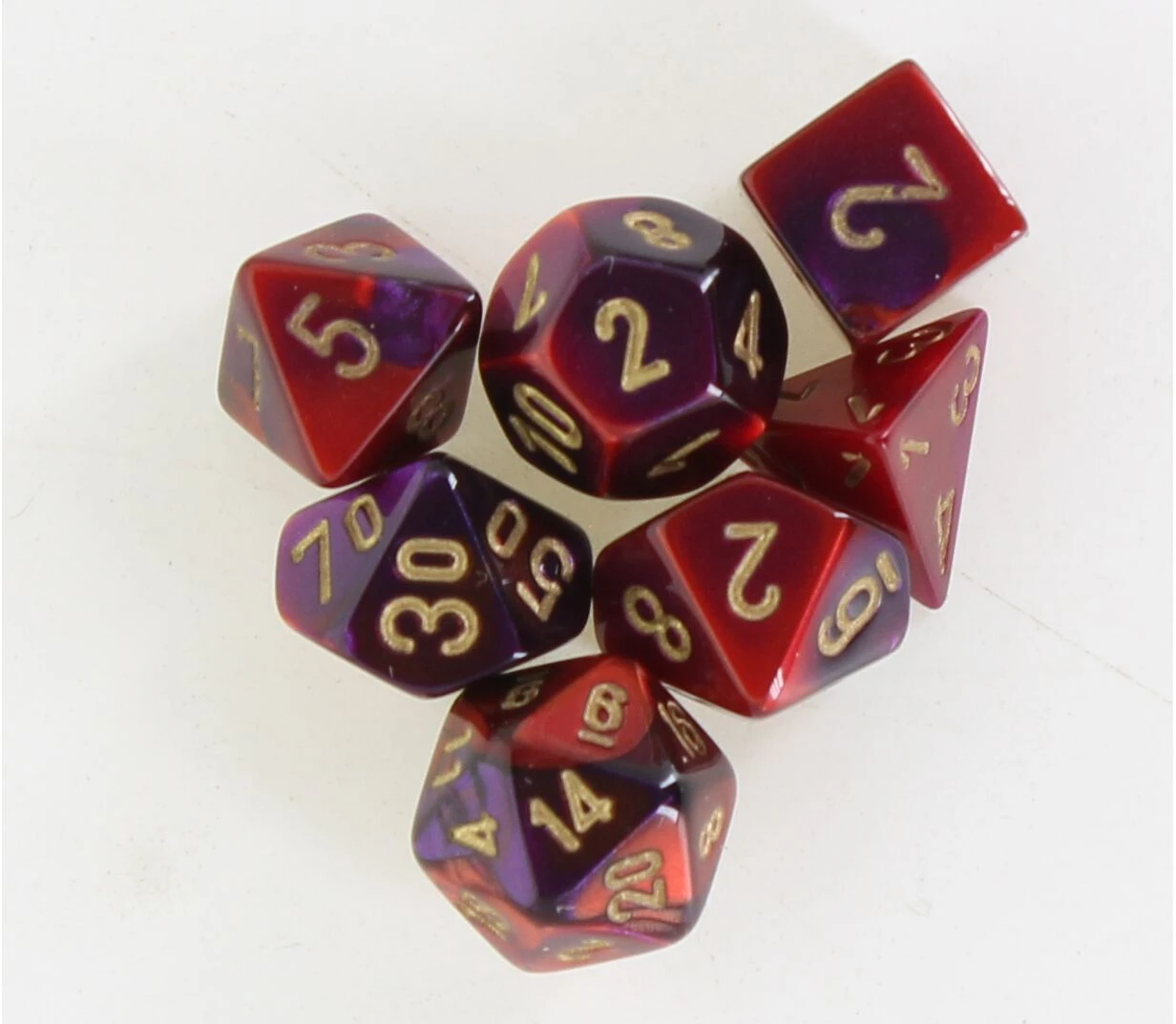 Chessex: Mini Dice Purple-Red With Gold 3 Chessex: Mini Dice Purple-Red With Gold